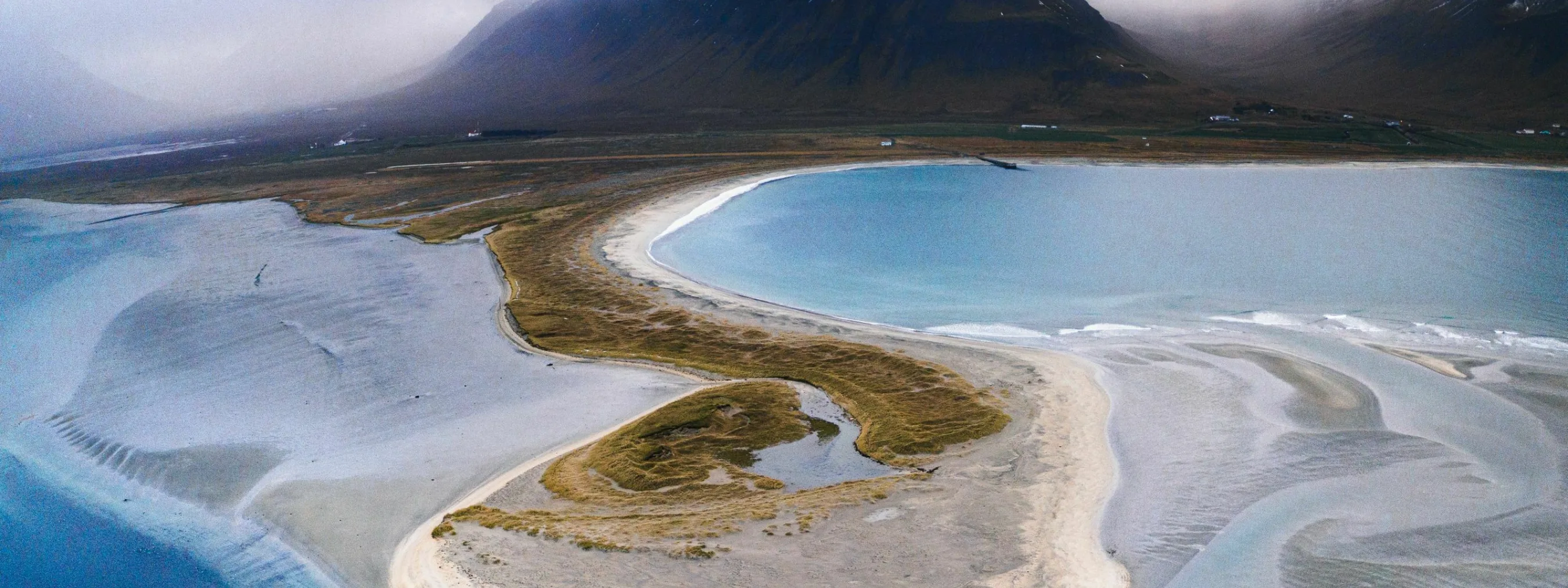 Westfjorde holtstangi halbinsel strand business iceland island